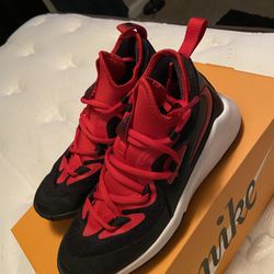 Kids Nike Shoes 2.5