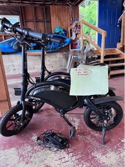 2 Jetson E-Bikes