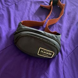 Dakine Fanny Pack/crossbody