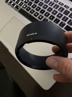 Sony 50 1.8 Lens hood - MINT