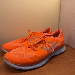 NIKE Free run Size 15 