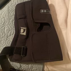 Knee Brace