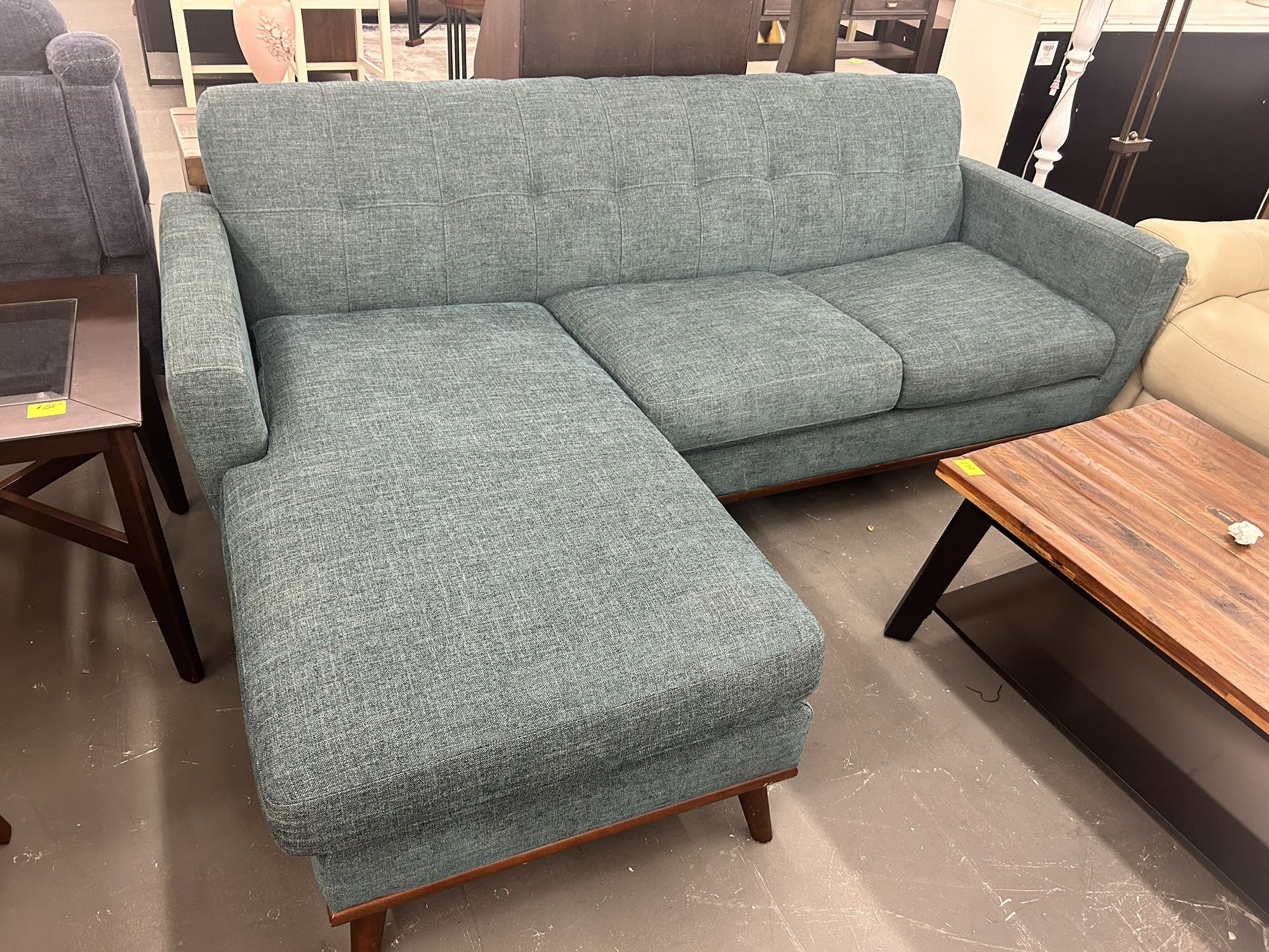Like New Hm Richards Reversible Sectional Couch 