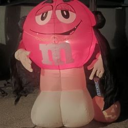 M&M Halloween Blow-up 