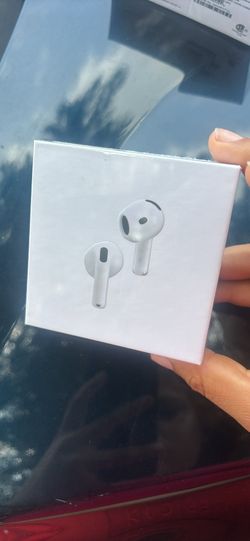 Airpod Pros 4’s