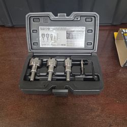 KLEIN 4 piece Carbide Tipped Hole Cutter Set