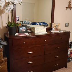 Beautiful Cherry Wood Dresser 