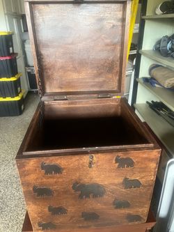 Wooden Storage Chest with Elephant Decor