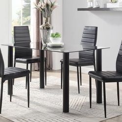 Folyjon Dining Set