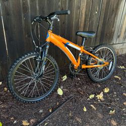 Diamondback 20” orange Cobra  Mountain Bike bicycle  Price is firm