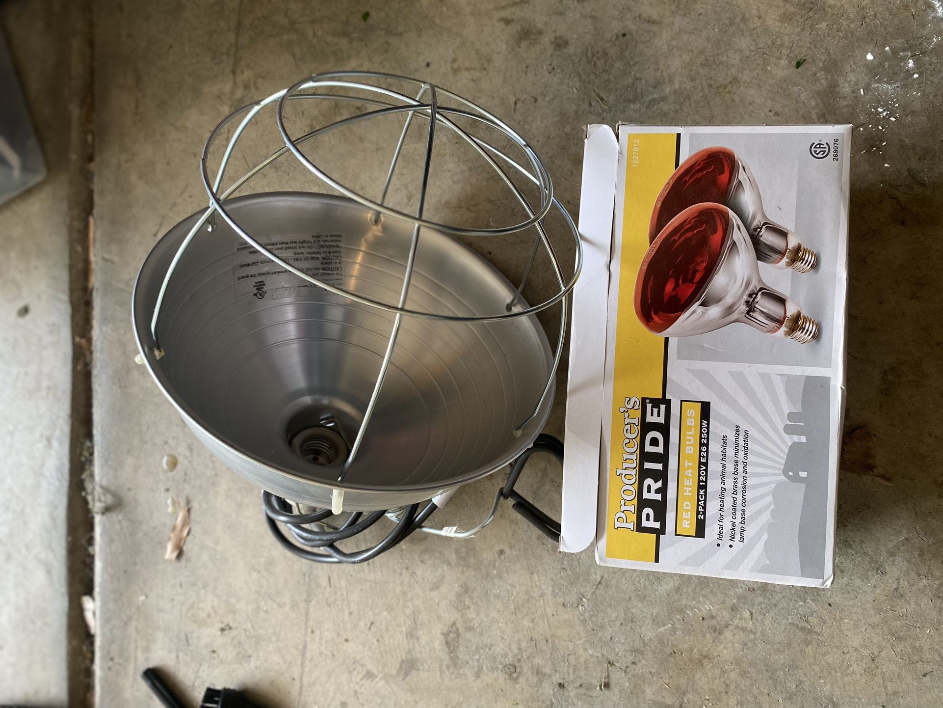 10 in Heat Lamp With Bulbs