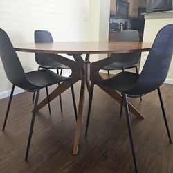 4 Black Dining Chairs 