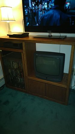 Entertainment center