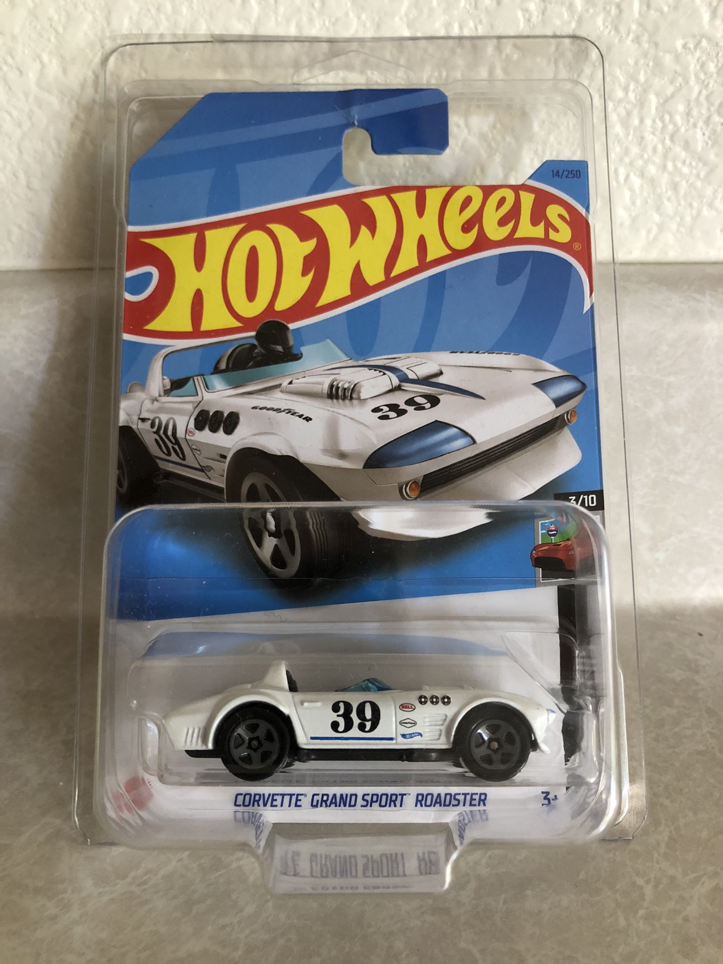 Hot Wheels Corvette Grand Sport Roadster