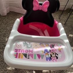 Minnie Mouse Booster Seat