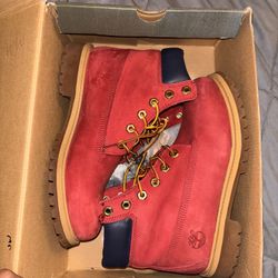 Red/Burgundy Timberlands 