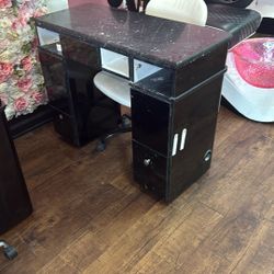 Nail Desk 