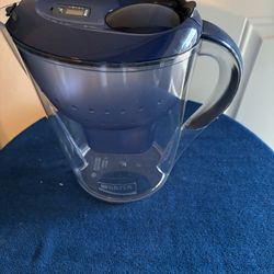 Brita 10 c Water filtration Pitcher Without filter 