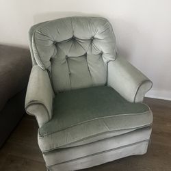 *WILL BARGAIN* Vintage Chair