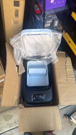 Portable Car Fridge EB-25 model
