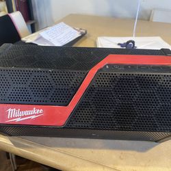 Speaker Milwaukee Bluetooth 