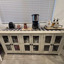 Kitchen Cabinet 