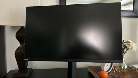 LG ultra gear monitor 1440p 27 inch