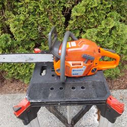 Husqvarna  340 Chainsaw  16in Bar and Chain