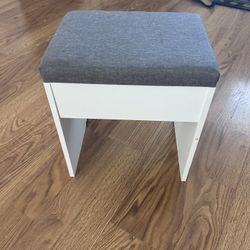 Stool / Seat 