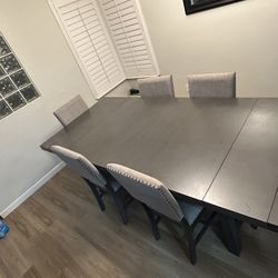 Dinning Table 