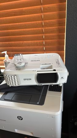 Epson projector