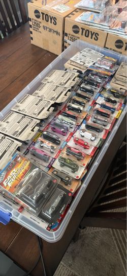 Hot wheel lot