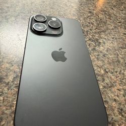 IPHONE 15 PRO 256 GB EXCELLENT CONDITION