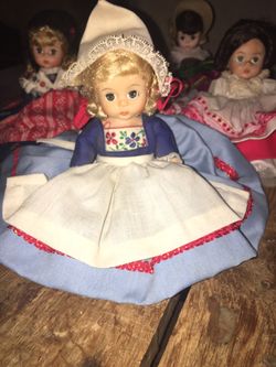 Netherlands by Madame Alexander is an 8" vintage International doll. She wears an authentic Dutch costume with a light blue skirt and white apron ...