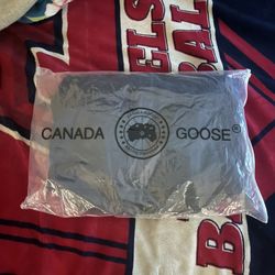 Brand New Black Canada Goose Navy Puffer Vest Size S