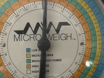 Metal Kitchen Scale- vintage 70s