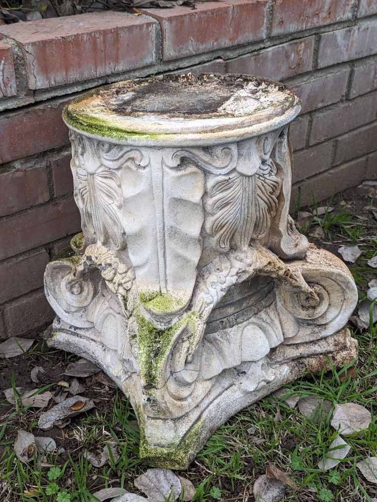 Carved Plaster Corinthian Column Plant Stand - Weathered Garden Pedestal