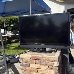 INSIGNIA HDMI TV 32”