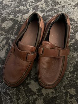 Size 6 - 6.5 Women’s Slip On Khaki Shoes And Soda Sandals
