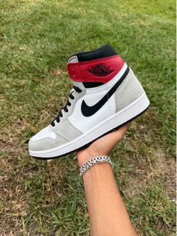 Jordan 1 High “Light Smoke Grey” Size 8.5 Men
