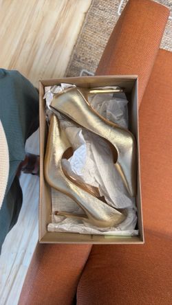 Noir Gold Leather 7.5