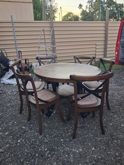 Dinnette set