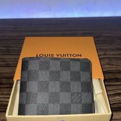 Louis Vuttion Wallet 