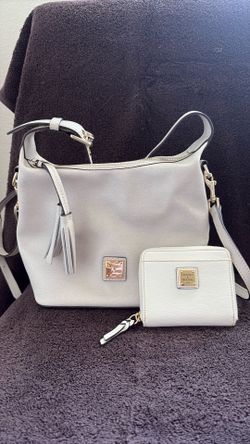 Dooney @ Bourke hobo bag and wallet white