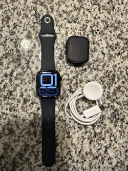 Brand New Apple Watch Series 10 GPS 42mm Jet Black With Black Band , Charger And Warranty 