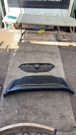 2020 Highlander XSE Grille Upper Lower OEM 2026