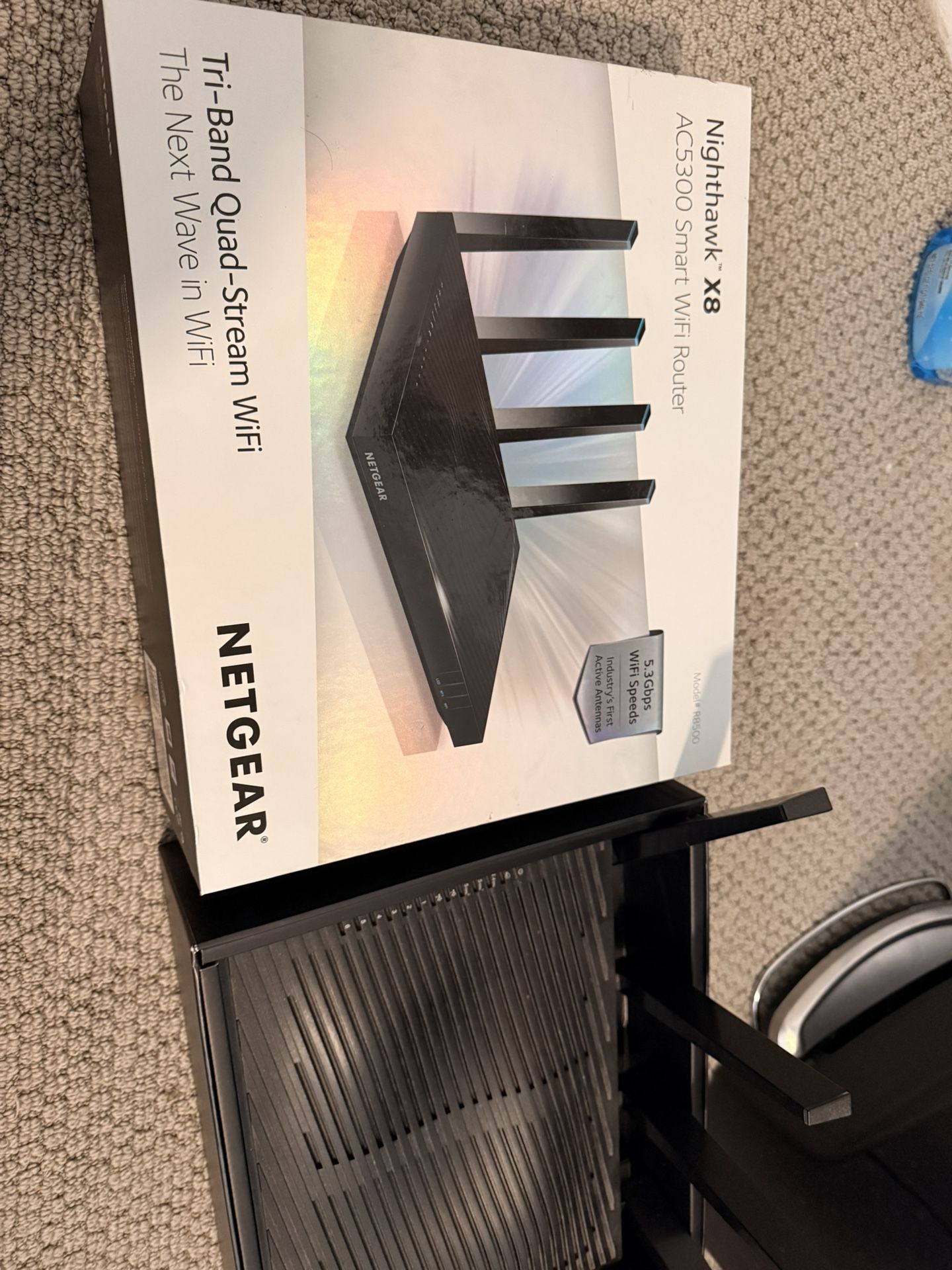 Netgear Nighthawk X8