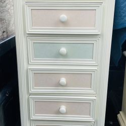 Very well-made Great Condition tall dresser