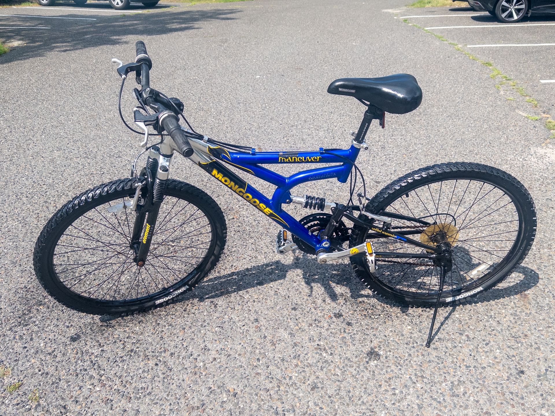 Mongoose Men’s 21 Speed Unified Suspension Aluminum 27.5” Mountain Bike 