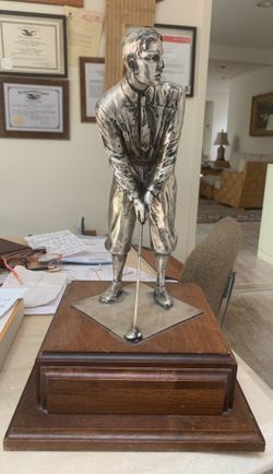 Golf statue/trophy